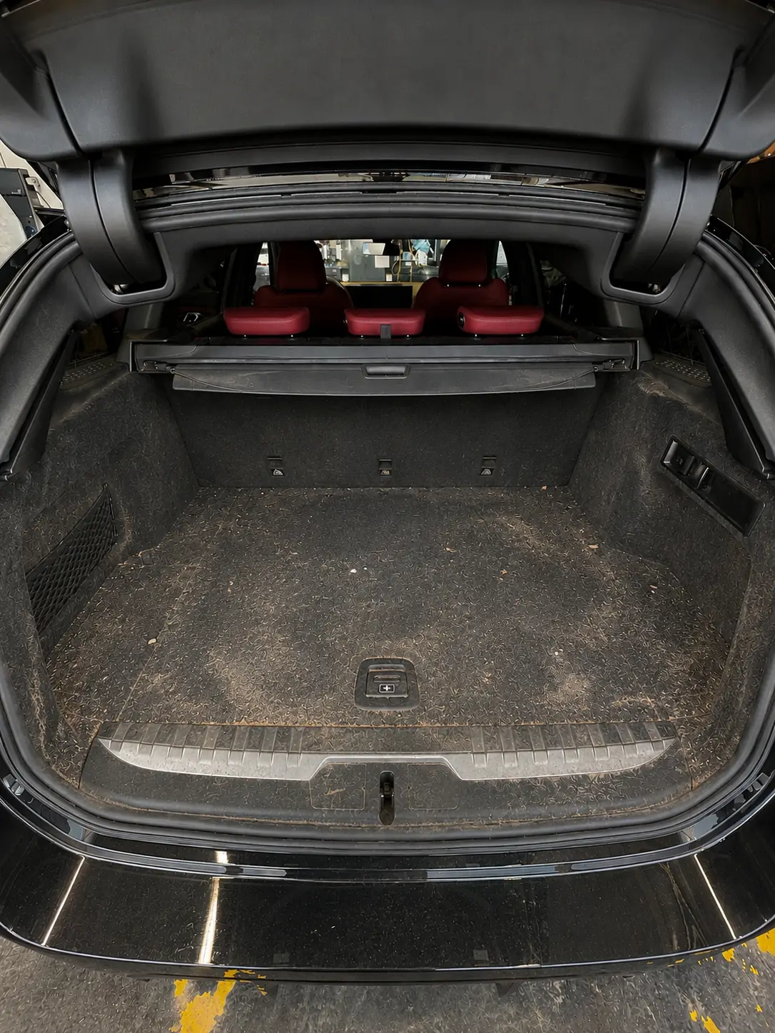 Intérieur de voiture avant detailing